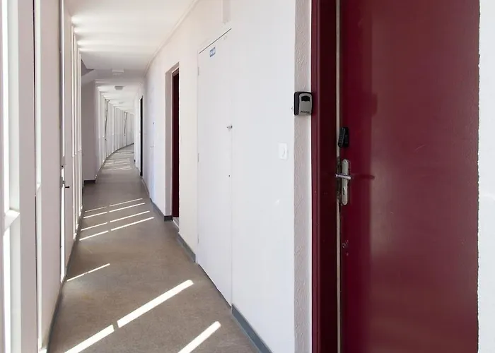 Deluge Seaview Shower & Cross, Naturist Appartement Agde